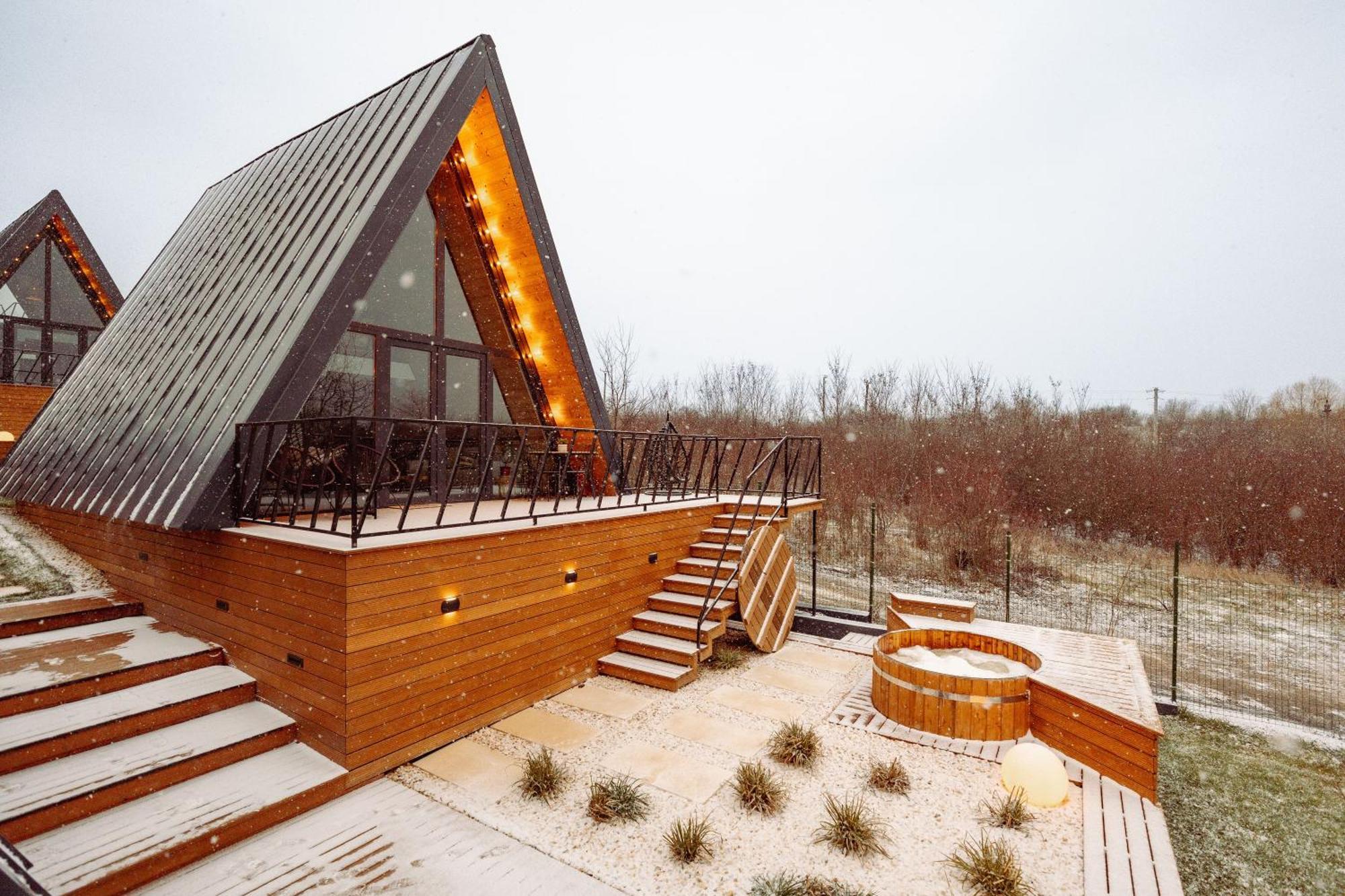 A-By The Lake - Private A Frame Villas Caciulati Exterior photo
